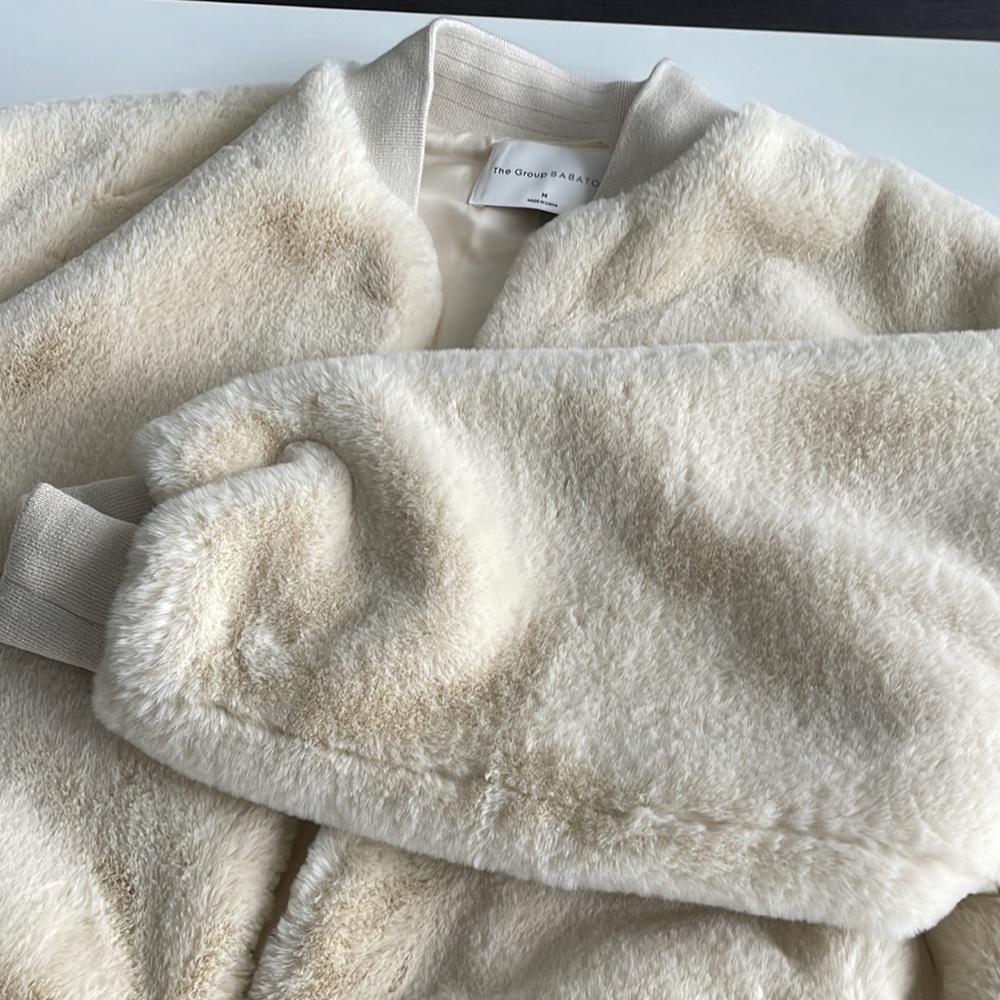 <Aritzia - Babaton> Off-white flux fur bomber jacket - Picture 2 of 5